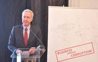 Ambasadorul SUA anunță venirea celei mai numeroase misiuni comerciale ajunse vreodată în România. Companiile pot mege însă și în Bulgaria, Grecia, Croația și Serbia