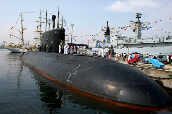 GALERIE FOTO O nouă promisiune: Delfinul, singurul submarin al României, cumpărat de la URSS în 1985, ar putea fi reparat și repus în funcțiune. Apărarea vrea și să cumpere alte câteva submersibile