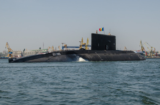 GALERIE FOTO O nouă promisiune: Delfinul, singurul submarin al României, cumpărat de la URSS în 1985, ar putea fi reparat și repus în funcțiune. Apărarea vrea și să cumpere alte câteva submersibile