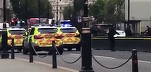 VIDEO Marea Britanie: O mașină a intrat în barierele de securitate de la Parlament, rănind mai multe persoane
