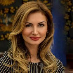 O consilieră a premierului Dăncilă - numită președinte al CA la Societatea Națională a Sării