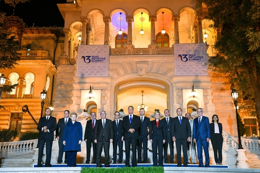 BUGET 2019 Guvernul trimite 460 milioane lei în Fondul de Investiții al Inițiativei celor Trei Mări, după ce anul trecut premierul Dăncilă reclama că președintele Iohannis a monopolizat politic summitul organizației