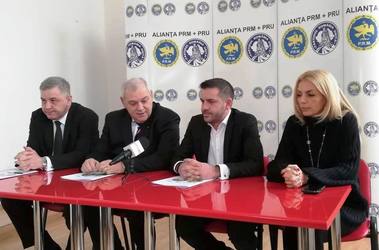 Vlad Moisescu, fost trezorier PNL și șef de Cancelarie în Guvernul Tăriceanu, s-a întors și în afaceri. Comerț farma angro cu unul din frații Murad