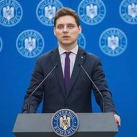 ULTIMA ORĂ Victor Negrescu, propunerea Guvernului Dăncilă pentru funcția de comisar european. Iohannis reacționează rapid și critică decizia: "O avertizez!"