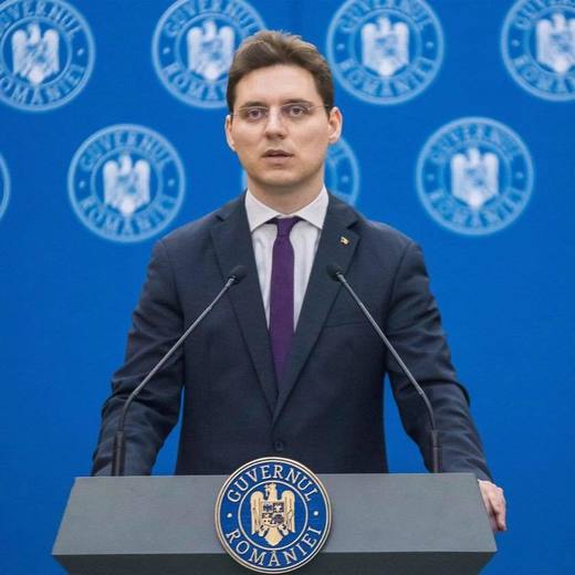 ULTIMA ORĂ Victor Negrescu, propunerea Guvernului Dăncilă pentru funcția de comisar european. Iohannis reacționează rapid și critică decizia: "O avertizez!"