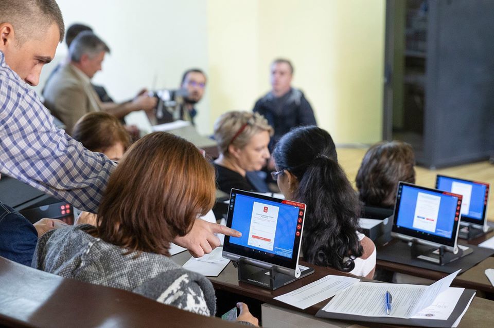Sistemele și Aplicațiile Sts Pregătite Pentru Turul Al Doilea Profit Ro