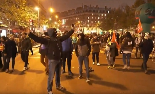 VIDEO Franța: Mobilizare masivă împotriva proiectului de reformă a pensiillor. Jandarmi și gaze lacrimogene