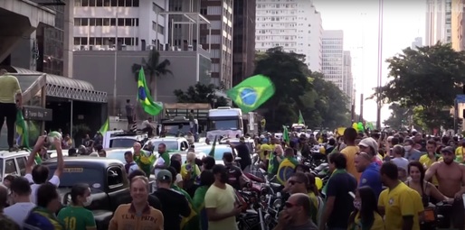 VIDEO Proteste în Brazilia împotriva blocării economiei. Președintele Bolsonaro se alătură manifestanților
