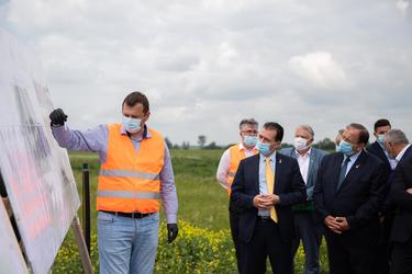 Majoritatea parlamentară nu permite Corpului de control al premierului să verifice investițiile din PNDL, prin care sunt dați bani pentru primari