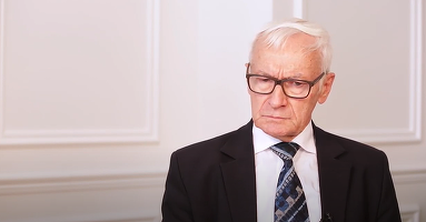Președintele Asociației Foștilor Deținuți Politici și Victime ale Dictaturii (82 ani), demis de Cîțu.  ”A pune în discuție dimensiunile Holocaustului este periculos.” - „Marii făuritori ai Unirii au murit lângă noi, acum un urmaș de-al lor mă destituie.“