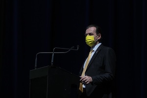 Orban își atacă partenerii de guvernare: Nu i-am văzut jurând pe Biblie, făcând crucea... Trebuie să fim puternic legați de Biserică!