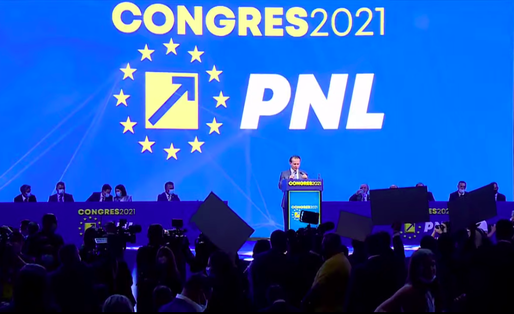 CONGRESUL PNL - FOTO Cîțu, huiduit de susținătorii lui Orban, și-a început discursul amintind de Dragnea. ”Eu sunt Florin. ​Cât sunt eu președinte al PNL, nu vom face alianță cu PSD!”