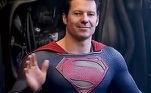 FOTO Cîțu se prezintă din nou ca Superman