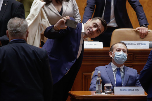 Guvernul Cîțu a fost demis. Scenariile pentru noua guvernare