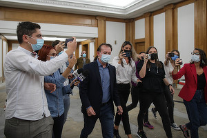 Cîțu vrea Guvern minoritar, alături de UDMR