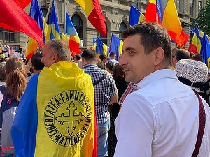 VIDEO&FOTO George Simion, stropit cu cerneală