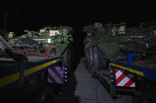 FOTO Primul convoi cu tehnică militară a SUA a intrat în România