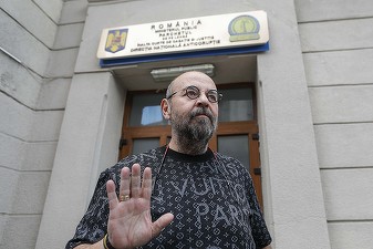 FOTO Primarul "Piedone" la DNA: Fostul primar m-a denunțat. Se pare că s-a denunțat singur