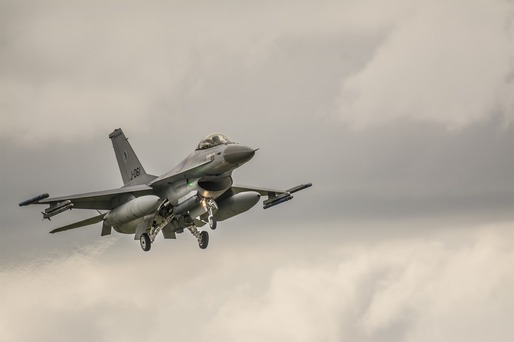 Guvernul aprobă achiziția a 32 de avioane F-16 de la Norvegia. Costuri suplimentare de 40 milioane euro, pentru 13 motoare de rezervă