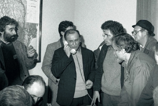 Guvernul a inițiat procedura în instanță pentru deposedarea lui Ion Iliescu de titlul de luptător cu merite deosebite în Revoluția anticomunistă din 1989