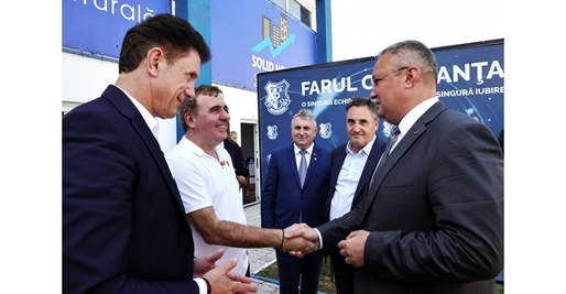 VIDEO&FOTO Premierul Ciucă s-a dus, cu directoarea sponsorului OMV Petrom, la Hagi și Gică Popescu 