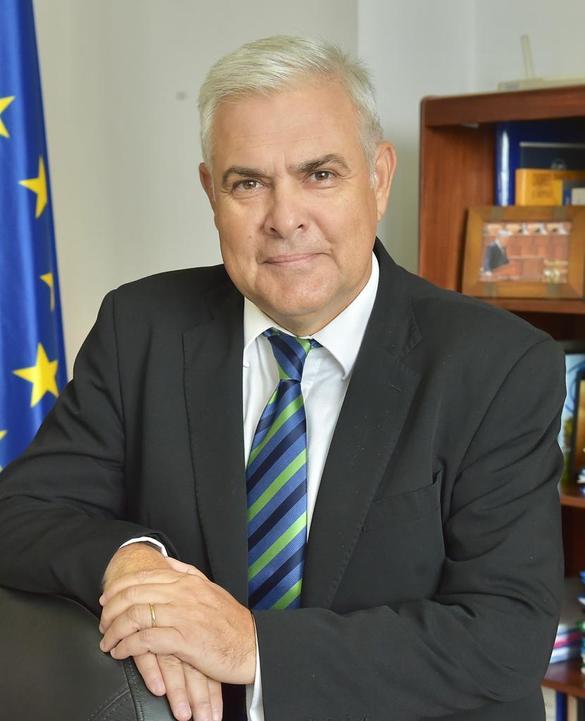 FOTO PSD a găsit înlocuitorul lui Dîncu pentru funcția de ministru al Apărării