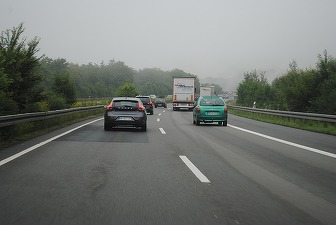 Senatul a adoptat proiectul de lege prin care cei care se urcă la volan băuți și fără permis vor ajunge direct la închisoare