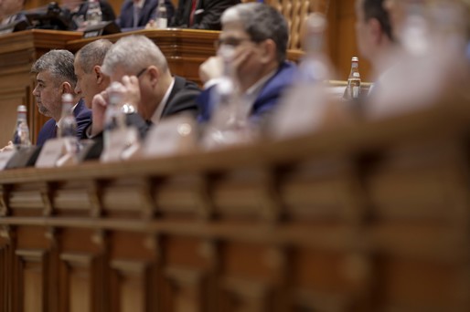 GALERIE FOTO Guvernul Ciolacu a primit votul de învestitură al Parlamentului. Ciucă l-a felicitat pe noul premier