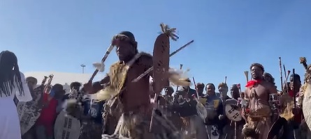 Africa de Sud - Regele Zulu, spitalizat cu suspiciune de otrăvire