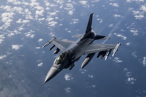 OFICIAL Piloții ucraineni se vor antrena pe F-16 în România