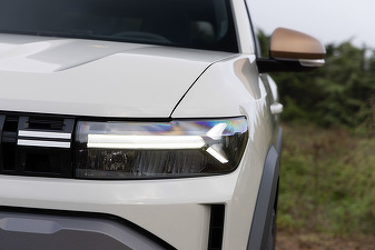 Ministrul român al Economiei reclamă la vecini: Fiecare Dacia Duster este cu 100 de euro mai scumpă pentru consumator numai pentru că nu suntem în Schengen