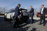 VIDEO&FOTO Ciolacu anunță, la uzina din Mioveni, că va folosi, ca prim-ministru, un model Duster și că Dacia va fi \