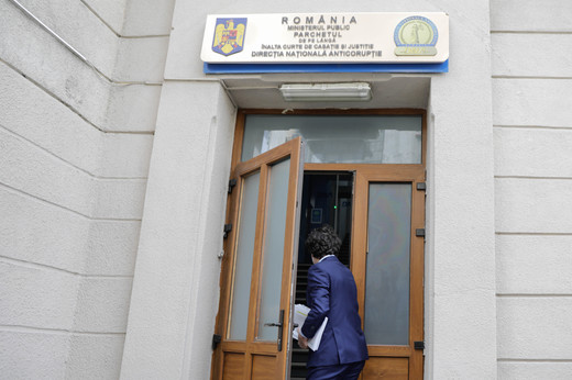 Nicușor Dan, dat în judecată de dezvoltatori imobiliari