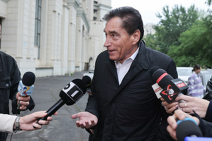 Parchetul General anunță continuarea urmării penale în Dosarul Mineriadei față de Petre Roman, Gelu Voican Voiculescu, Virgil Măgureanu, Adrian Sârbu, Miron Cosma și generalii Vasile Dobrinoiu și Petre Peter. Care sunt acuzațiile