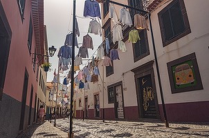 Guvernul portughez de dreapta, abia venit la putere, anunță o înăsprire a politicilor privind migrația
