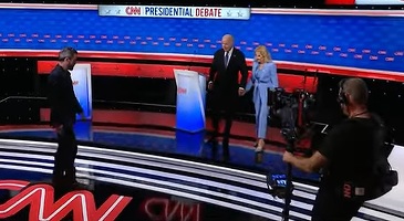 Biden își recunoaște vârsta și prestația proastă de la dezbatere, dar promite să îl învingă pe Trump