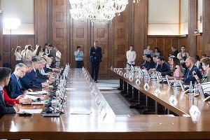 Decizie în coaliție: Miniștrii Guvernului Ciolacu nu vor mai ataca în declarații politice partenerii de la celălalt partid