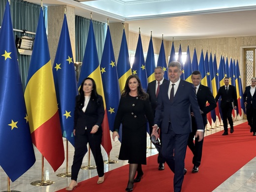 VIDEO&FOTO Miniștrii din noul Guvern s-au reunit la Palatul Victoria în prima ședință și au un prim mesaj: Știm ce greșeli nu mai trebuie să repetăm.Am văzut deja primele efecte pozitive, dobânzile externe la care se împrumută România au început deja să scadă!