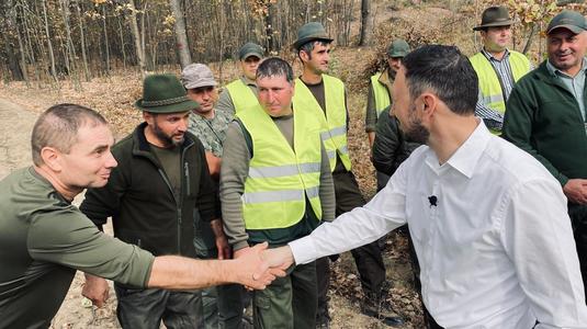 VIDEO&DOCUMENT Ministru: Interzicem prin lege bonusurile nerușinate de la Romsilva