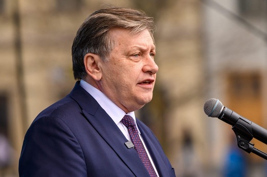 Crin Antonescu: Susțin păstrarea cotei unice și un nou model economic bazat pe inovație, IT&C, energie, agricultură procesată și industrii creative