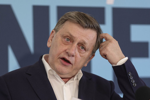 Crin Antonescu: Îndemn românii să vină la vot, să nu cadă în capcana confuziei și îndoielii. România e în continuare ținta unui atac hibrid. Acum e dirijat contra sistemului de justiție