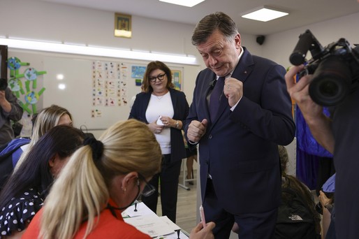 Reacția lui Crin Antonescu după rezultate alegeri: Victoria în alegeri nu este decisă de exit-polluri. Așteptăm să numărăm fiecare vot