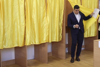 Rezultatele finale ale turului I al alegerilor prezidențiale. George Simion și Nicușor Dan intră în turul 2