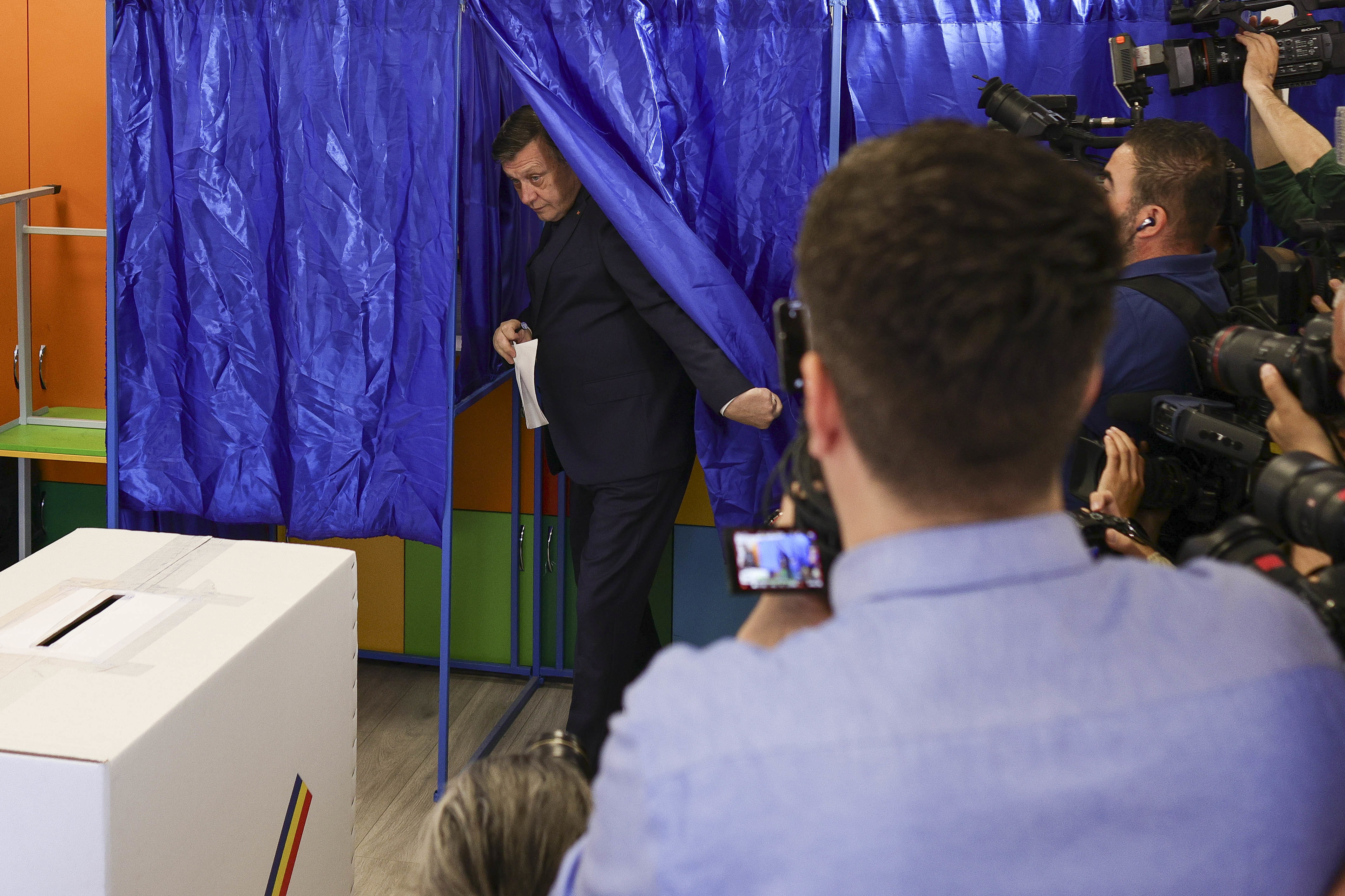 Crin Antonescu: Îmi pare rău că am eșuat în aritmetica politică