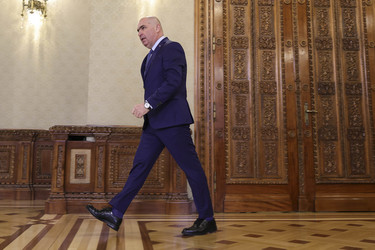 Bolojan, întrebat dacă îi e teamă pentru România: Sunt îngrijorat, va fi o perioadă dificilă. Instabilitatea politică e al doilea risc. Președintele nu vine doar cu numele, proiectează asupra țării o imagine dată de ce a făcut și a spus în ultimii ani