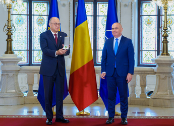 FOTO Șucu s-a dus cu Concordia la Ilie Bolojan. A primit Ordinul în grad de Cavaler, dar a lansat și un avertisment