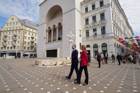 FOTO Președintele Parlamentului European, la plimbare prin Timișoara cu Dominic Fritz