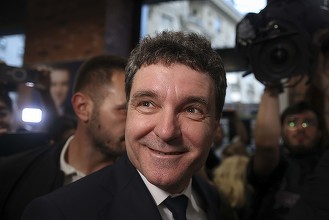 Nicușor Dan pleacă în Polonia să-l susțină pe candidatul democrat