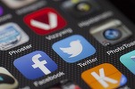 DECIZIE Închisoare de 5 ani pentru distribuirea online a materialelor antisemite, fasciste, legionare, xenofobe și pentru negarea genocidului, crimelor contra umanității și de război