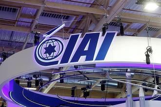 Israelul, înfuriat după ce guvernul Francez i-a interzis cinci standuri de armament la Salonul aeronautic, deoarece nu a îndepărtat armele ofensive expuse